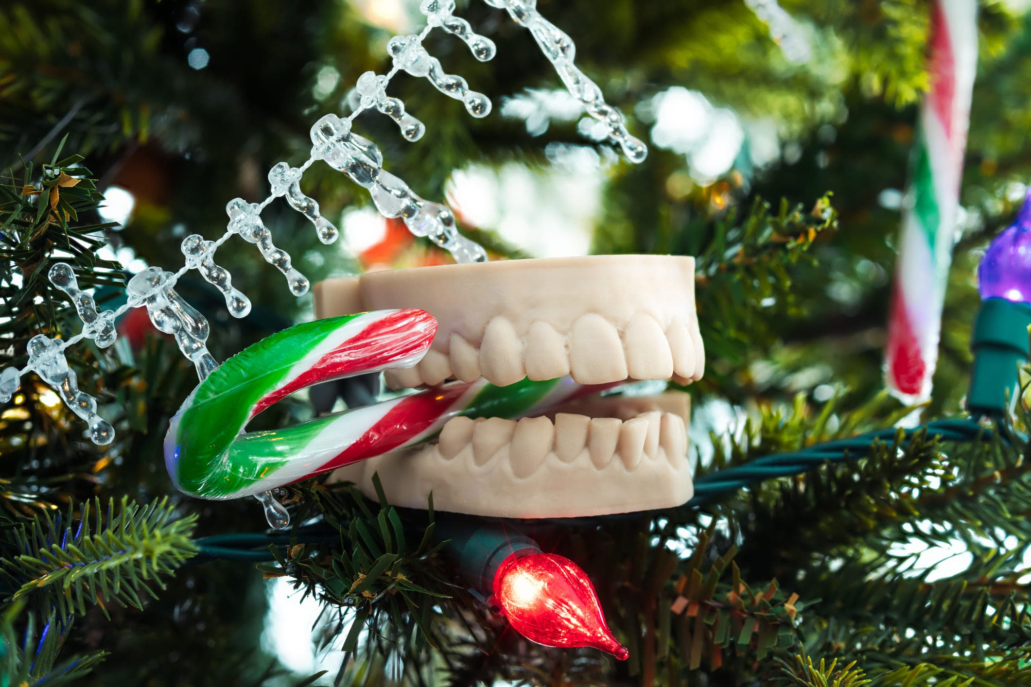 Maintaining your oral hygiene routine amidst the festivities